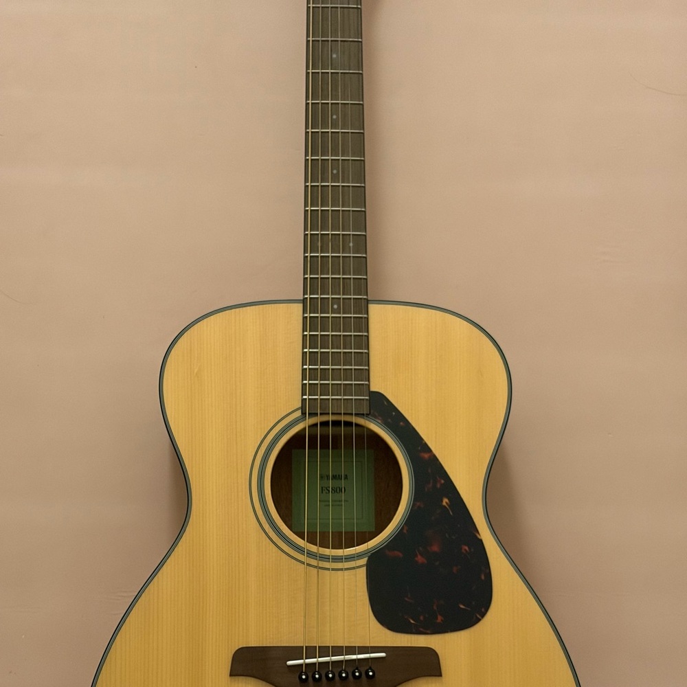 Guitar - Picture 2 of 3